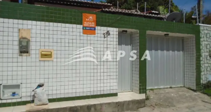 Otima casa, 136,50m², varanda, sala de estar, sala de jantar, 01 banheiro social, 03 quartos sendo 0