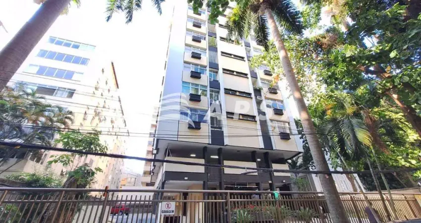 Apartamento em área nobre do flamengo, comércios variados, próximo a estação do metrô, composto por