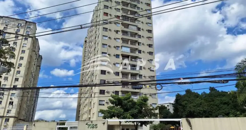 ÓTIMO APARTAMENTO, SENDO RESIDENCIAL VIA FLAMBOYANT, SITUADO NA ESTRADA DOS BANDEIRANTES, AO LADO DO