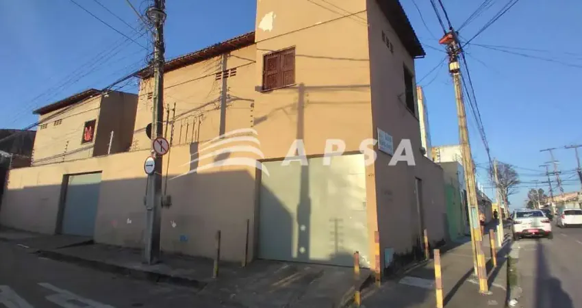 Apartamento com sala, 02 dormitórios, cozinha e banheiro, vaga de gargem