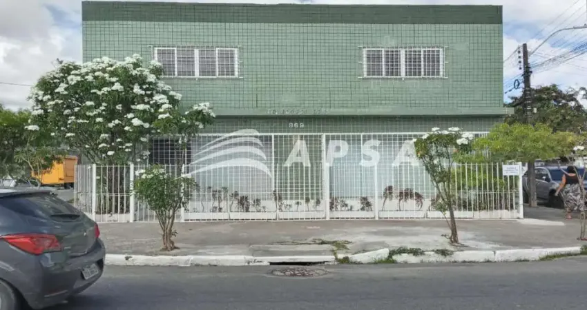 Excelente apartamento superior, localizado no bairro do arruda, próximo a estrada da água fria, imóv