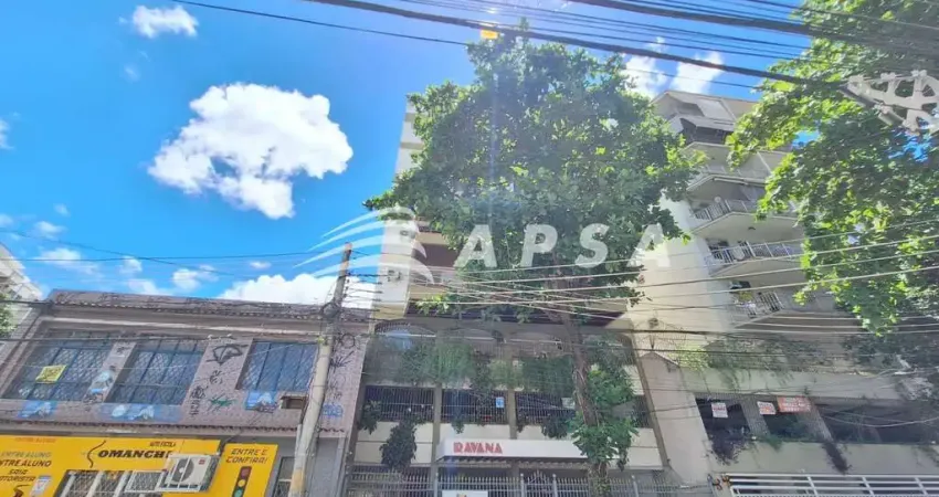 Excelente apartamento  localizado no andaraí. próximo ao guanabara da rua maxweel, de frente, vista