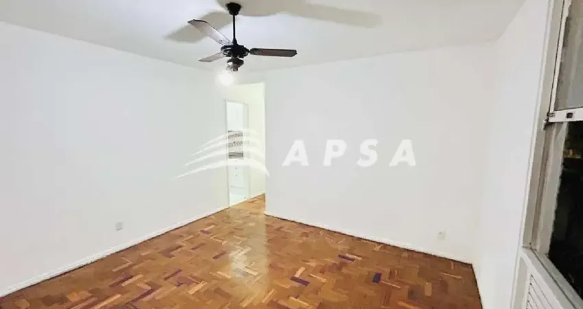 ÓTIMO APARTAMENTO NASCENTE COM 3 QUARTOS, SENDO UM COM ARMÁRIO EMBUTIDO, SALA AMPLA E AREJADA, COZIN