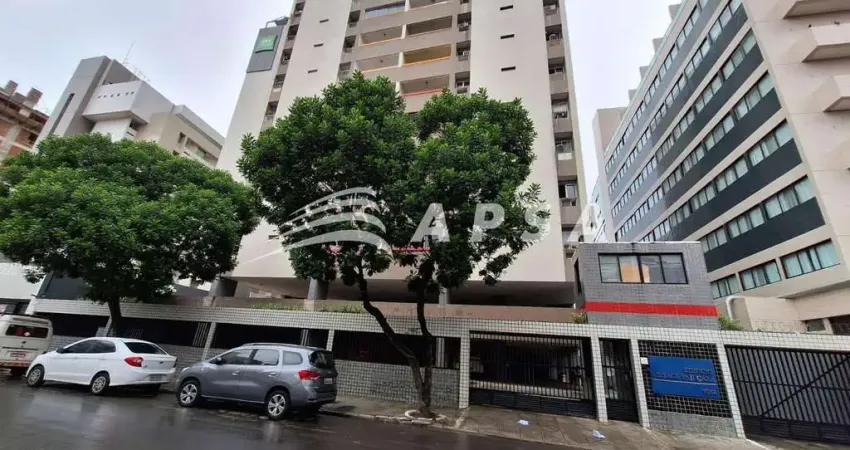 Excelente apartamento localizado na pajuçara, sendo 2 quartos, sala de estar e jantar, dependência c