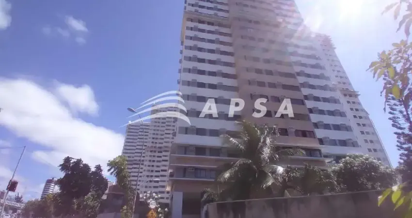 Excelente apto com , 03 quartos, sendo 02 suites, armários, 02 vagas de garagem, varanda ótima local