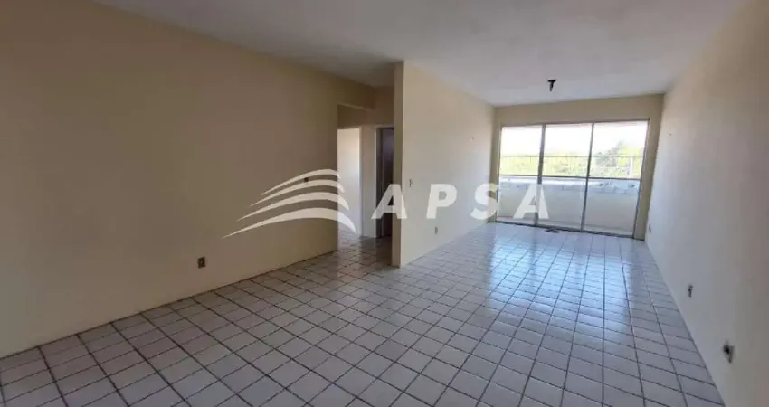 APARTAMENTO VENTILADO COM 03 QUARTOS, SALA, COZINHA , BANHEIRO, GARAGEM  PROX. AO COLEGIO DA POLICIA