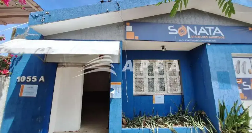 CASA COMERCIAL COM RECEPÇÃO, SALAS, BANHEIRO, COPA / COZINHA , GARAGEM, ENTRE ILDELFONSO ALBANO  E B