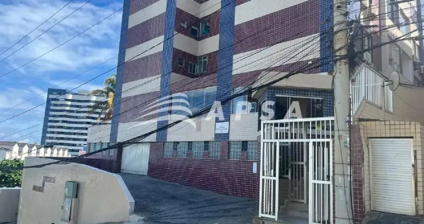 BOA OPORTUNIDADE NO BAIRRO COSTA AZUL. APARTAMENTO MOBILIADO, COM 64M², COMPOSTO COM 3 QUARTOS, 1 BA
