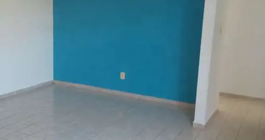 CASA COM 2QTOS,SALA COZINHA, WC-SOCIAL E AREA DE SERVICO.  NASCENTE PONTO DE REFERENCIA: APOS PASSAR