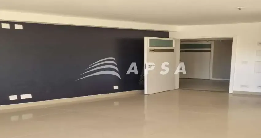 NO CORAÇÃO DO CENTRO DE NITERÓI, ESTA SALA COMERCIAL PARA ALUGUEL É PERFEITA PARA QUEM BUSCA UM ESPA