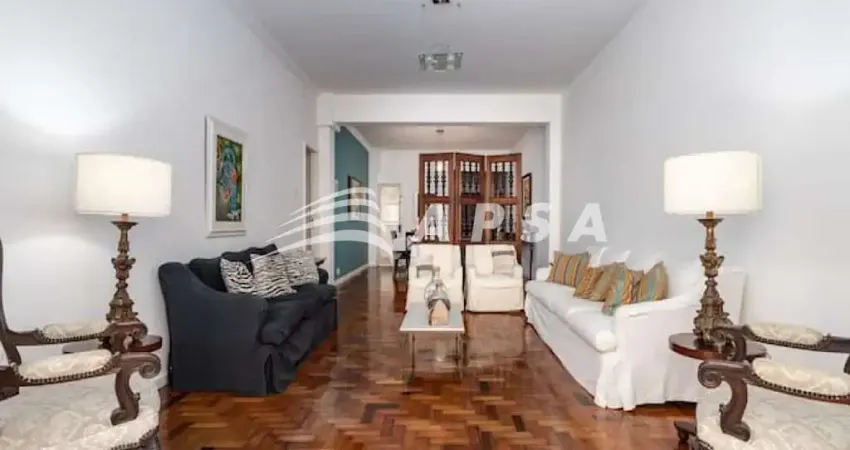 EXCELENTE APARTAMENTO DE 220M² NA RUA BARATA RIBEIRO, NO CORAÇÃO DE COPACABANA! TOTALMENTE REFORMADO