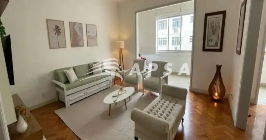 APARTAMENTO EM ÁREA NOBRE DE COPACABANA! EM LOCALIZAÇÃO PRIVILEGIADA, ESSE IMÓVEL ENCANTA PELA ELEGÂ