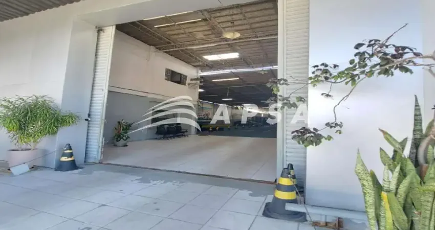 EXCELENTE  GALPÃO PRÓXIMO AO MERCADO DA ENCRUZILHADA, 40M2, COM WC. ÓTIMA OPORTUNIDADE PARA ESTABELE