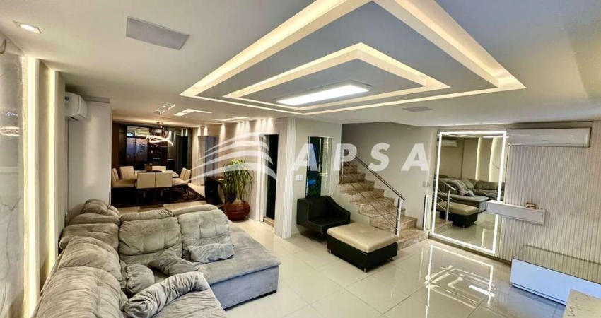 CASA MOBILIADA NO EDSON QUEIROZ COM 3 SUÍTES COM CLOSET, DISPÕE DE 220M² COM ESPAÇO DE LAZER COM JAC