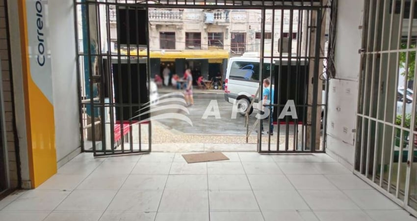 ÓTIMA OPORTUNIDADE! KITNET PARA ALUGAR NO CAMPO GRANDE  KITNET 45M², IMÓVEL VAZIO COM ARMÁRIOS NA CO