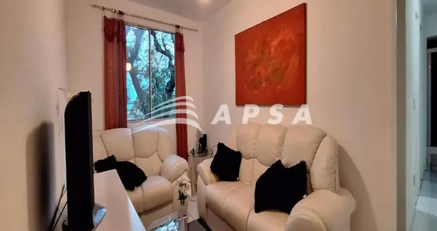 EXCELENTE APARTAMENTO, DE 02 QUARTOS, NO PECHINCHA - JACAREPAGUÁ. SÃO 45M² DIVIDIDOS EM SALA, 2 QUAR