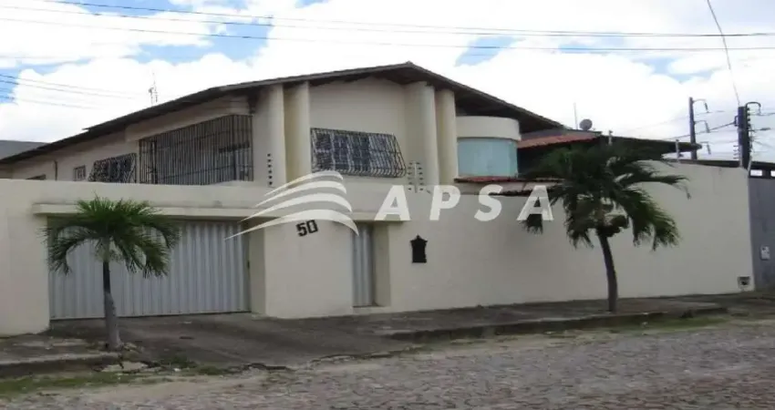 CASA COMERCIAL PARA LOCAÇÃO – 490M² | 5 SUÍTES | 20 VAGAS – EDSON QUEIROZ AMPLA CASA DUPLEX COM 490M