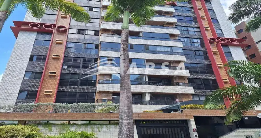 Excelente apartamento, no coração da ponta verde, composto por sala em l, varanda, 03 quartos, sendo