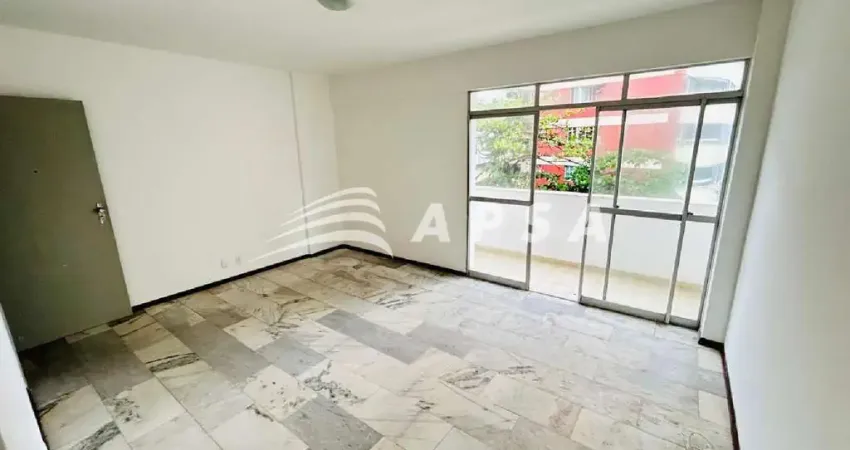 EXCELENTE OPORTUNIDADE NA PITUBA! APARTAMENTO AMPLO E BEM DISTRIBUÍDO, COM 2 QUARTOS, SENDO 1 SUÍTE,