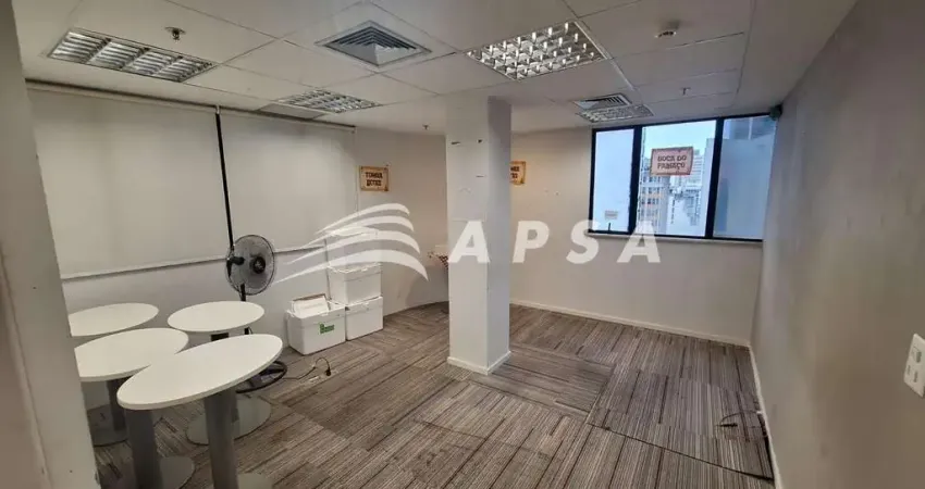 No coração pulsante do centro do rio de janeiro, na tradicional rua da assembleia, encontra-se um ex