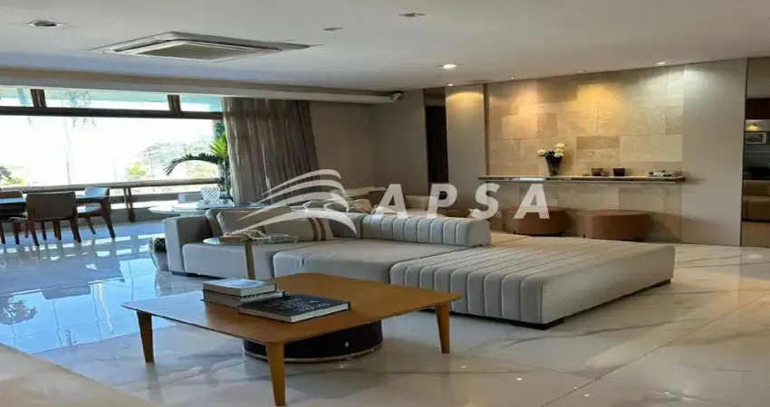 Em frente ao mar, no prestigiado endereço lúcio costa 1876, na barra da tijuca, encontra-se um apart