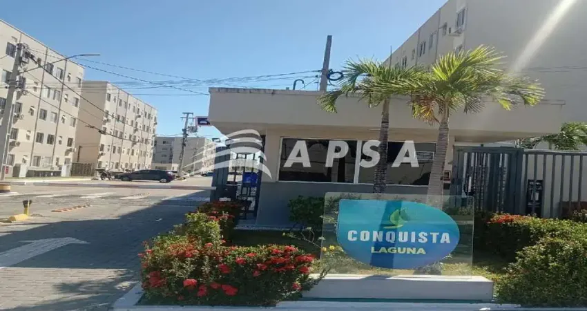 2 quartos, 1 banheiro, segundo andar (apenas uma escada), bem ventilado. condomínio com piscina, dec