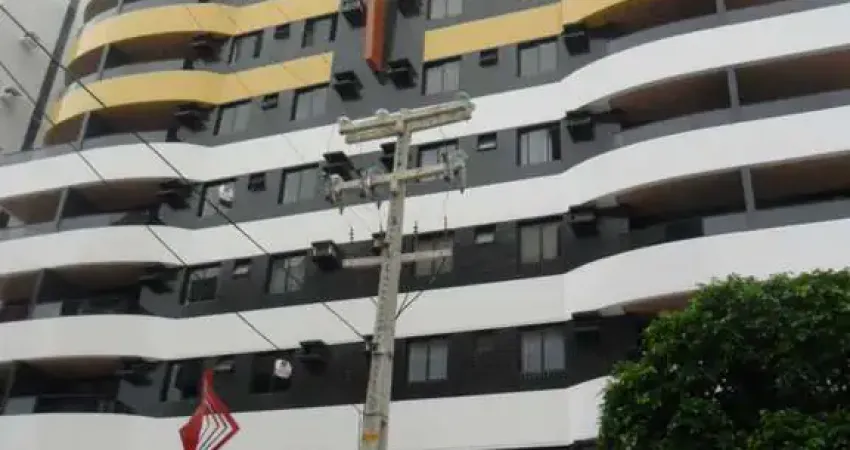 Excelente edf na ponta verde, com piscina, parquinho para as crianças,salão de festas,o apartamento