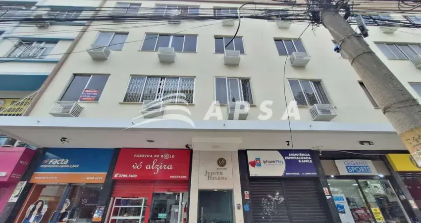 Imóvel com 55m², sala ampla, 02 quartos sendo um suíte, banheiro social,  cozinha e área de serviço.