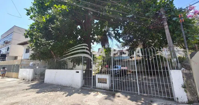 Casa para aluguel – 2 quartos – pechincha, jacarepaguá. aconchegante, espaçosa e bem localizada, o i