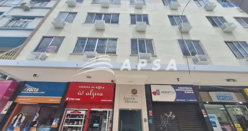 Imóvel com 54m², sala ampla, 02 quartos, banheiro social, cozinha e área de serviço. excelente loca