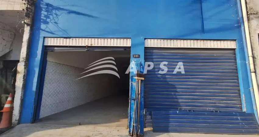 Lojão comercial, frente de rua, composto por: 220m² dividido em 2 ambientes, loja e sobre loja, e 2