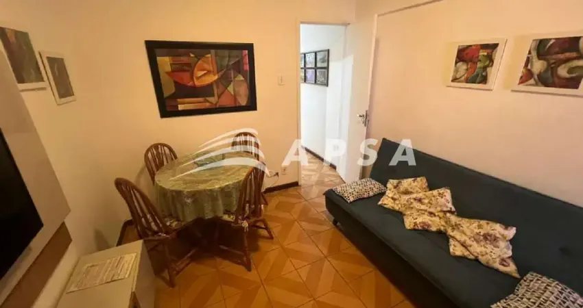 Acordar em copacabana é sentir o rio pulsar logo cedo. neste lindo apartamento de quarto e sala, cad