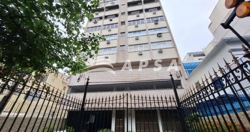 Excelente imóvel de 77m2 com pintura nova, com 3 quartos sendo um suite com armário, sala 2 ambiente