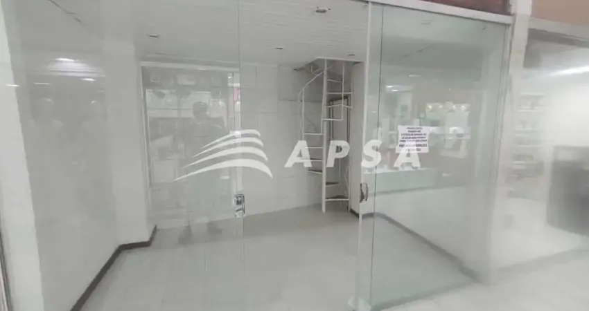 Loja localizada em galeria comercial no bairro da piedade, região de grande fluxo de pessoas e excel