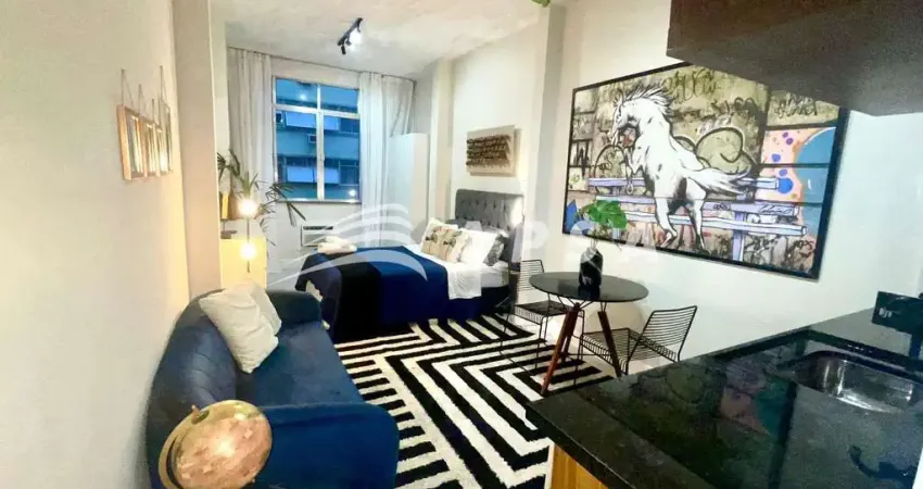 No coração vibrante de copacabana, na charmosa rua prado júnior, encontra-se um studio que traduz pr