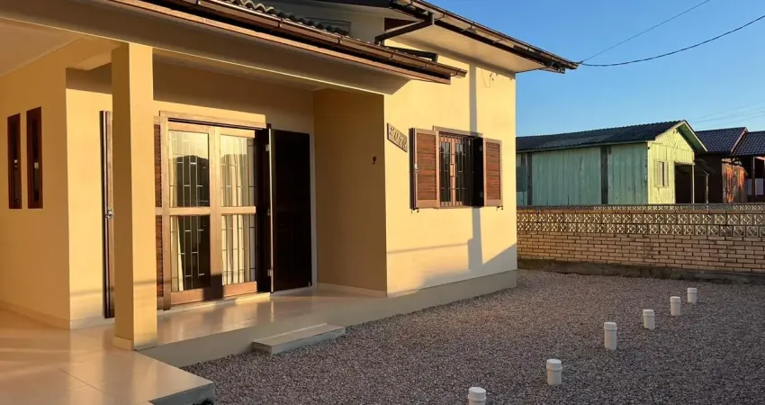 Casa praia do rincão - 2 dormitórios - bem arejada - pronta para morar