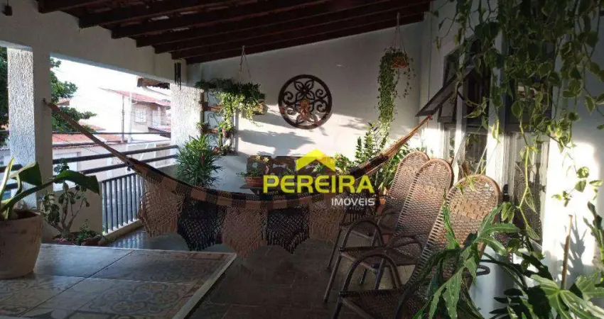 Vende ou troca casa na Vila União 3 Dormitórios, por casa menor nas imediações de capinas