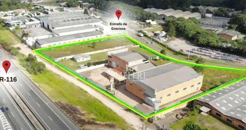OPORTUNIDADE PARA CENTRO DE DISTRIBUIÇÃO!!!Terrenos comerciais/industriais que somam 15.144m2. Excelente localização próxima ao trevo do Atuba