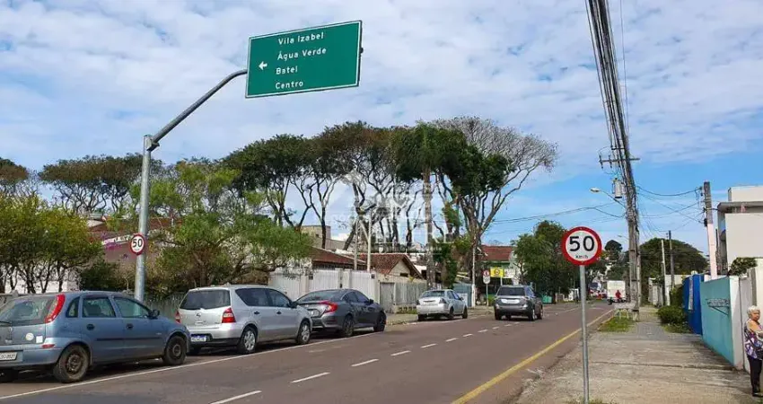 Oportunidade Imperdível: Casa Comercial em Localização Fantástica - Rua Principal com Alto Fluxo e Visibilidade