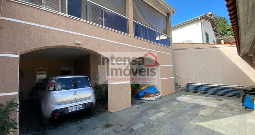 Sobrado à venda no bairro Loteamento Residencial Colinas - Taubaté/SP
