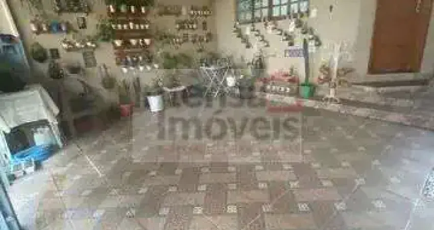 Casa à venda no bairro Residencial Portal da Mantiqueira - Taubaté/SP
