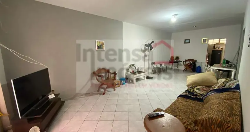 Casa à venda no bairro Vila São Geraldo - Taubaté/SP