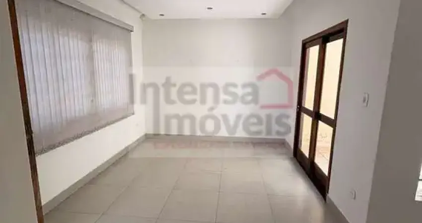 Casa à venda no bairro Parque São Luís - Taubaté/SP