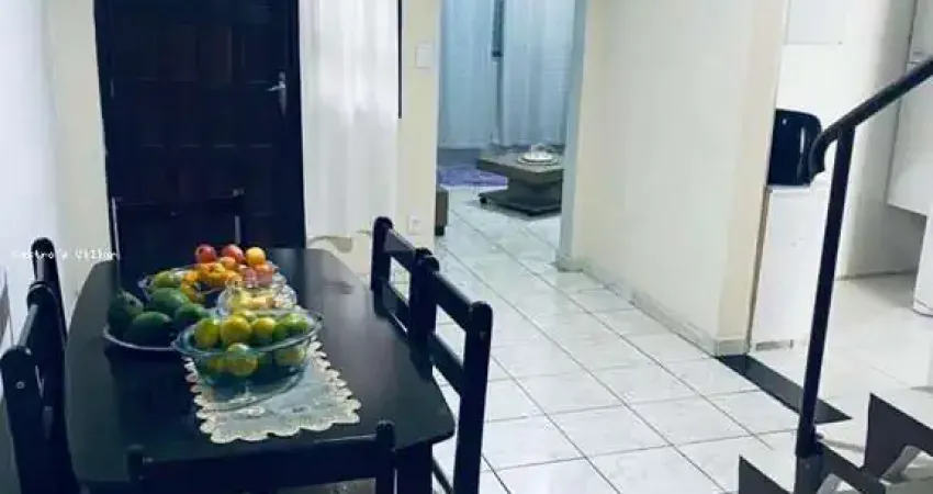 Casa à Venda com Piscina em Condom fechado - Mogi das Cruzes