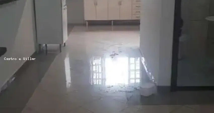 Casa à Venda 3 dorms, 1 suíte. Vila Suíssa - Mogi das Cruzes