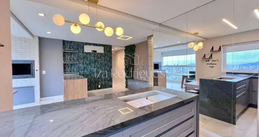 Apartamento com 1 suíte + 2 demi suíte semi mobiliado no bairro Ressacada