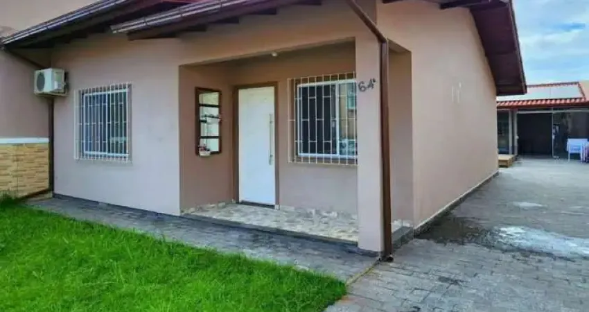 Casa com 2 quartos à venda na Rua Armando Martins Schnorrenberger, 64, Forquilhas, São José