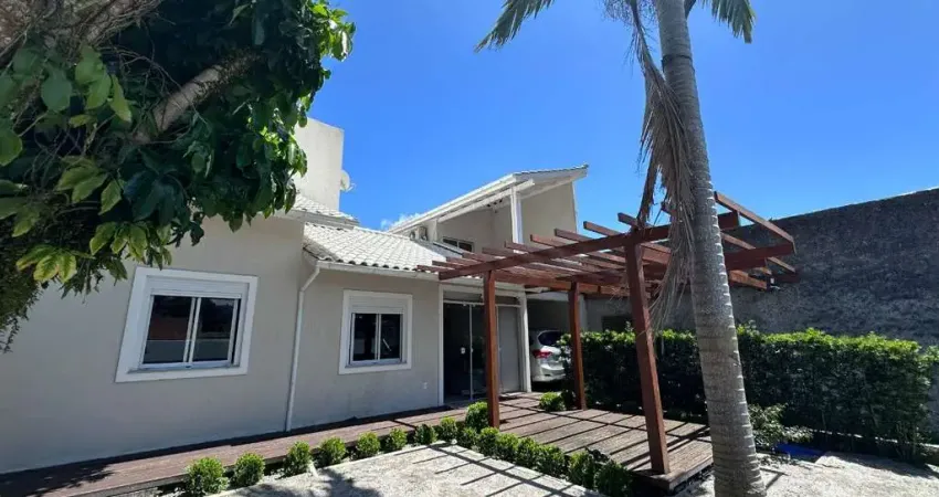 Casa com 4 quartos à venda na Rua Luiz Gonzaga Valente, 490, Capoeiras, Florianópolis