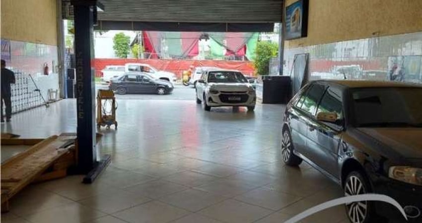 Galpão Comercial de Alto Padrão para Locação em Osasco-SP, Vila Campesina: 3 Salas, 1 Banheiro, 347,35 m² de Área.