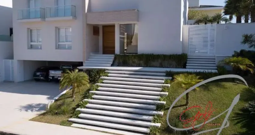 Imperdível Casa de Luxo em Condomínio na Vila São Francisco, Osasco-SP: 5 Quartos, 5 Suítes, 3 Salas, 9 Banheiros, 8 Vagas, 800m².